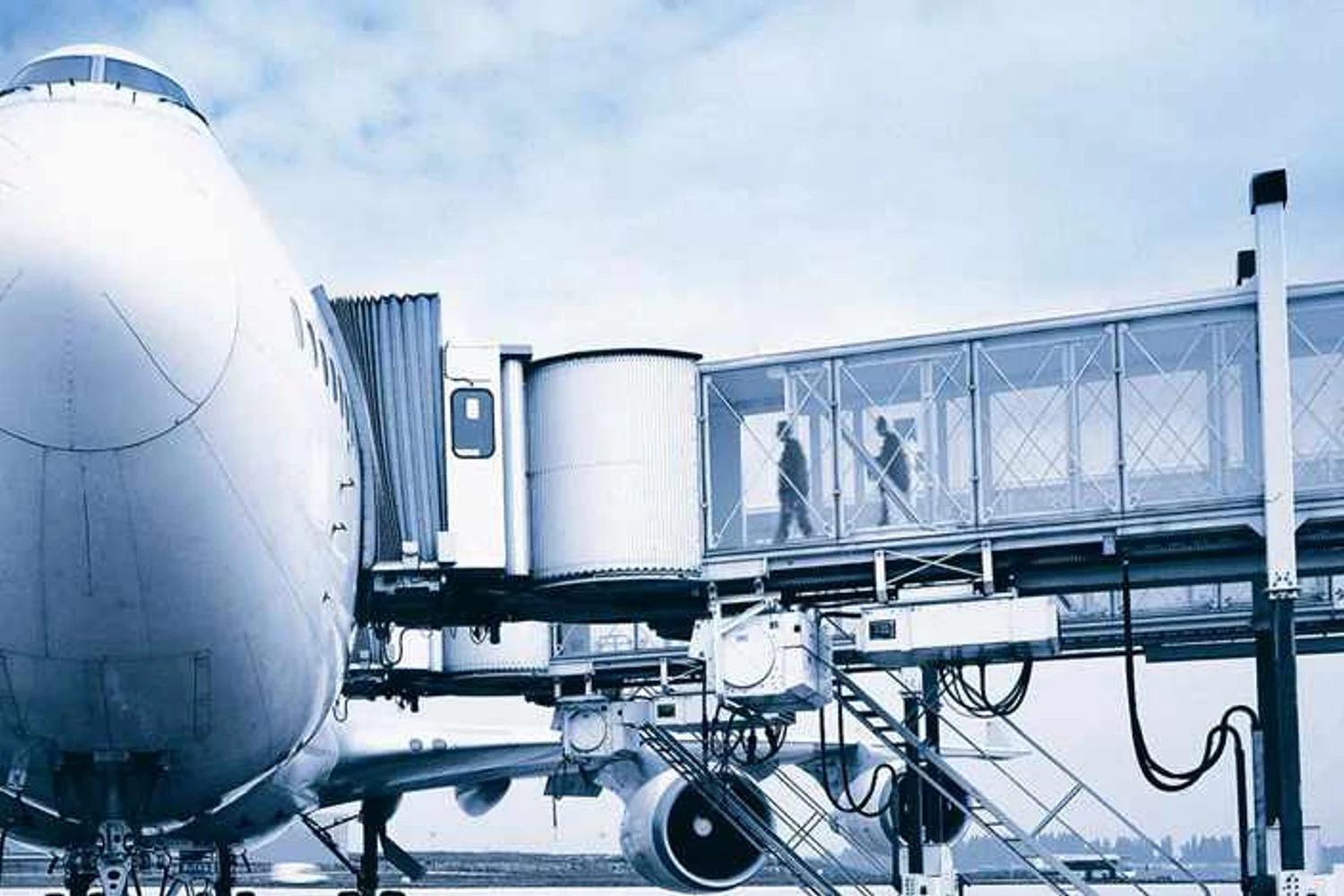Dicas para entrar e sair mais rápido do avião