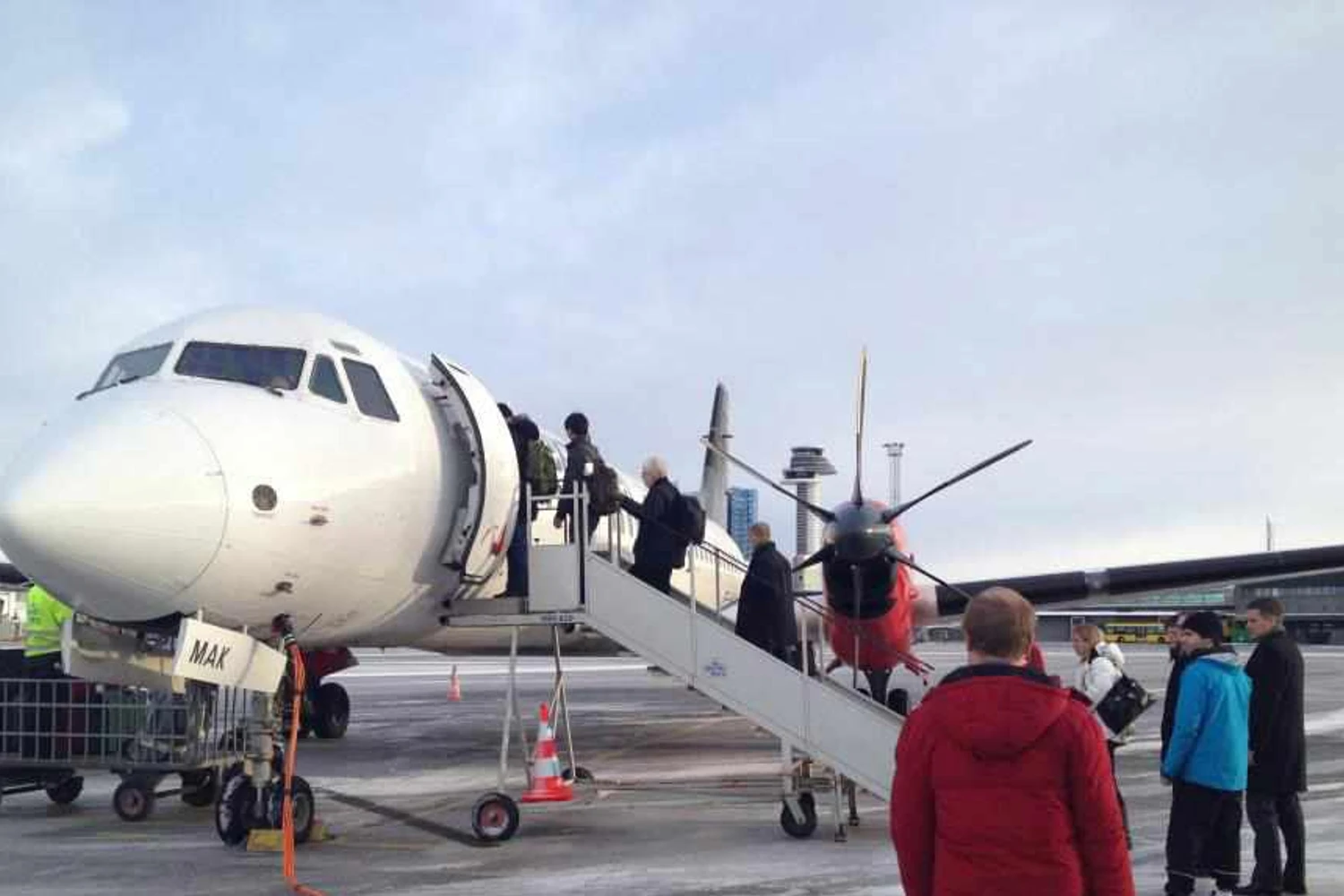 O embarque do veterano BAe ATP é realizado na própria pista em Estocolmo, faça o frio que for (Foto - Next Jet)