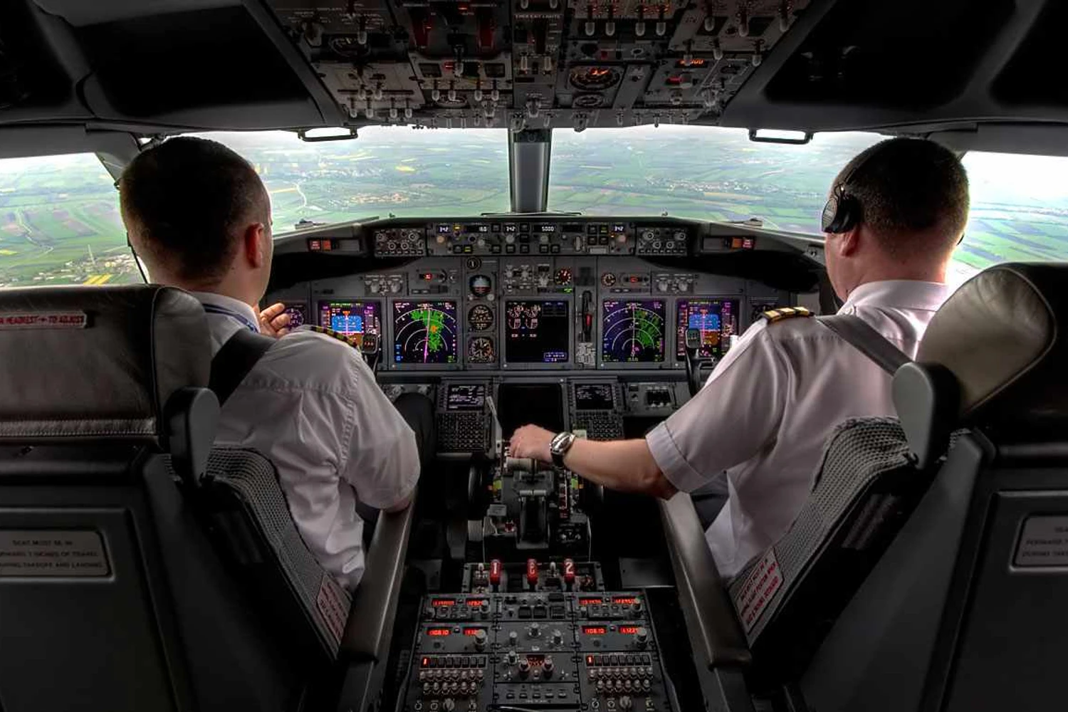 O controle digital exige a instalação de equipamentos no aeroporto e também no avião (Boeing)
