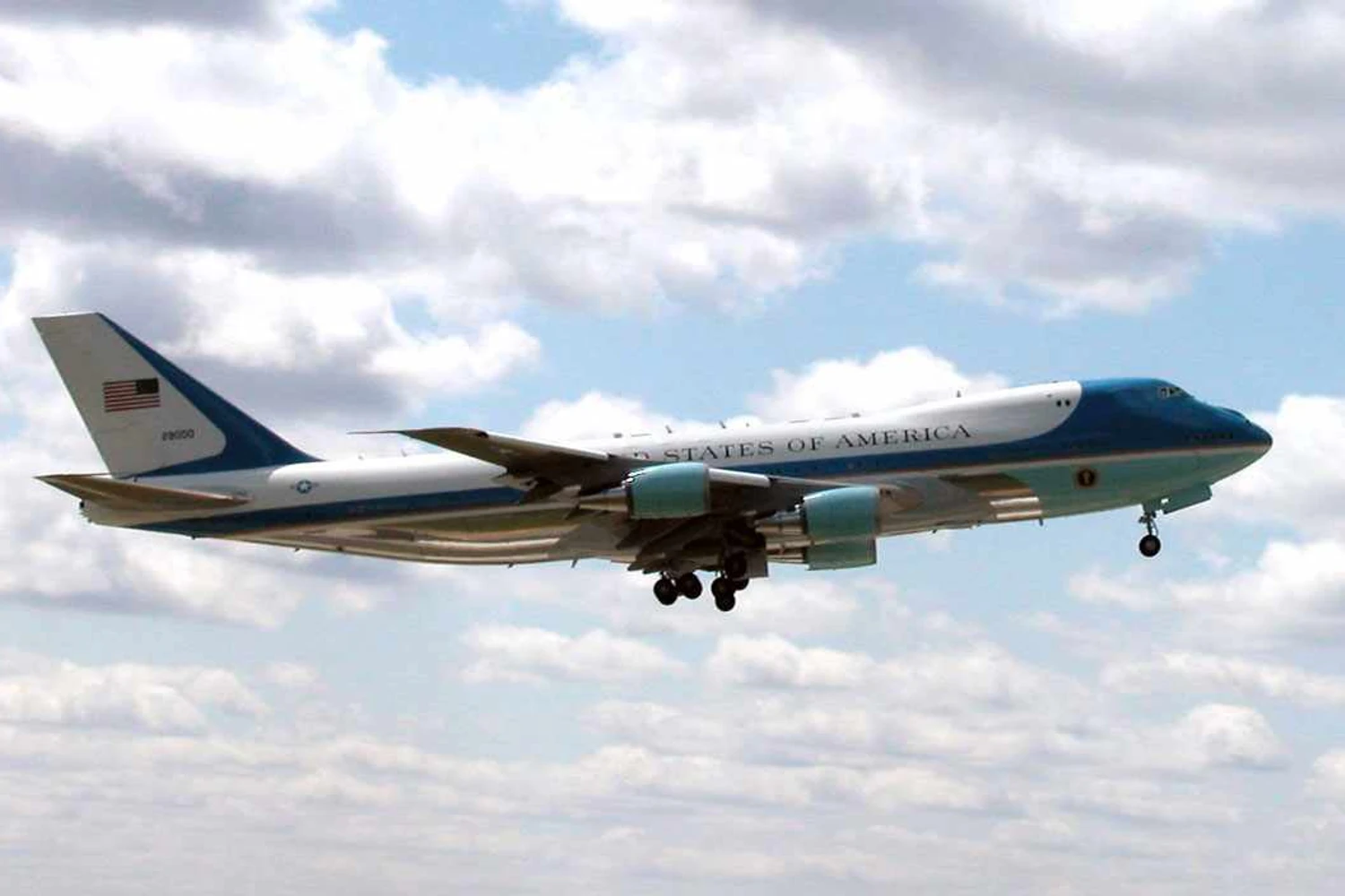 Em caso de guerras, o Air Force One pode ser utilizado como posto de comando avançado (USAF)