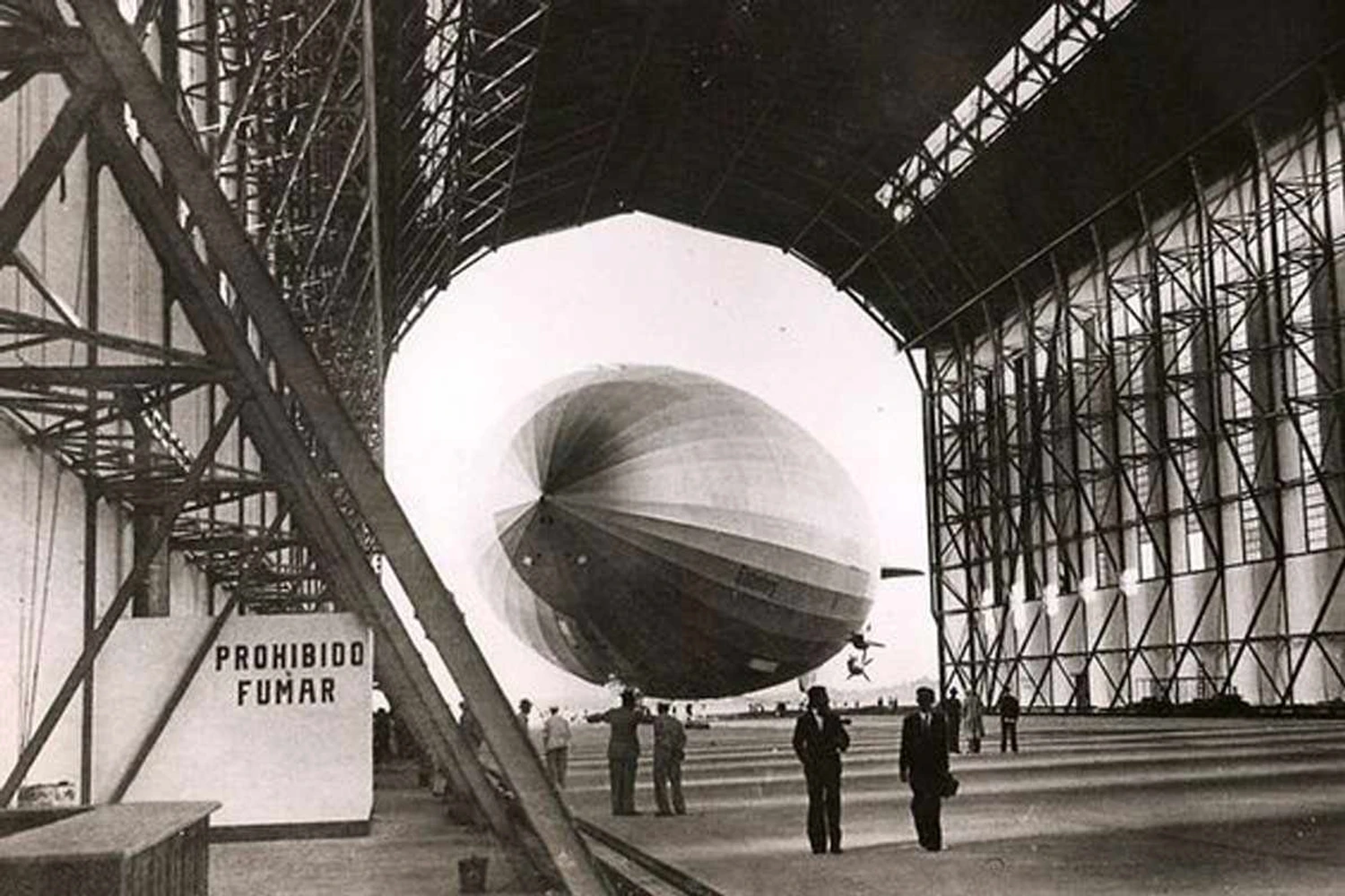 Hangar do Zeppelin no Rio de Janeiro completa 80 anos