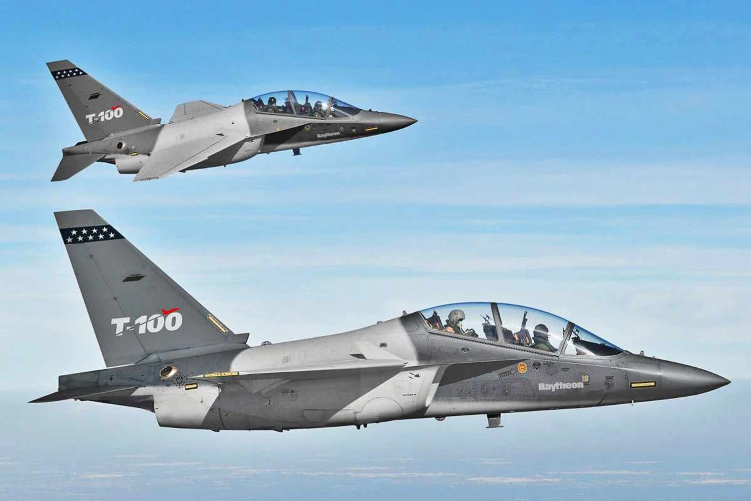 Raytheon desiste de participar da concorrência do novo jato de treinamento dos EUA