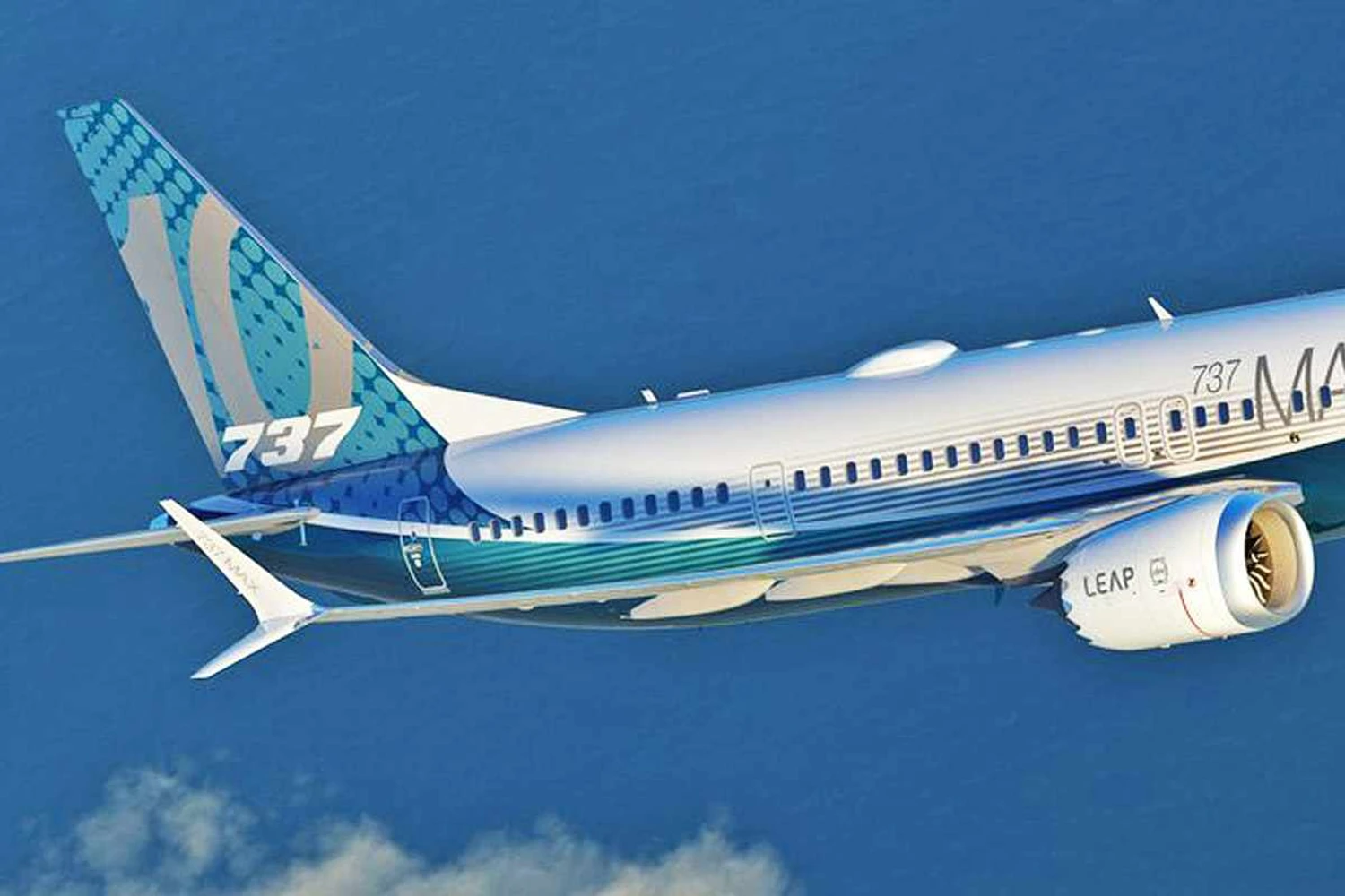 A terceira porta logo atrás das asas (Boeing)
