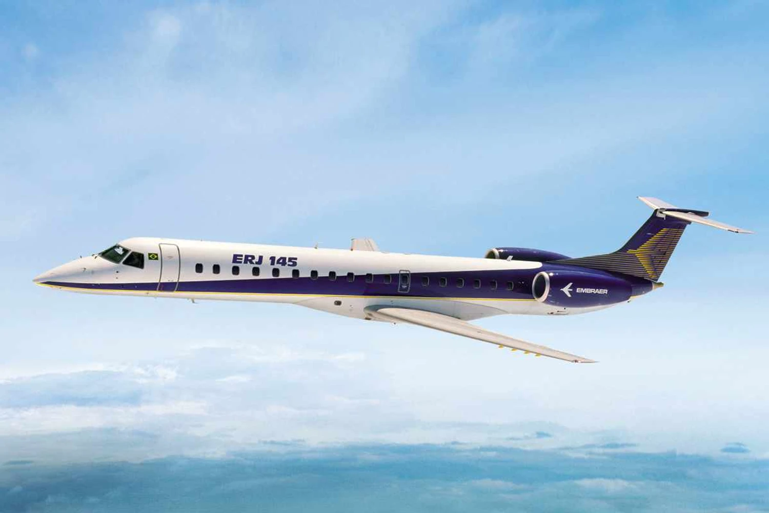 Avião que reergueu a Embraer, ERJ-145 completa 20 anos