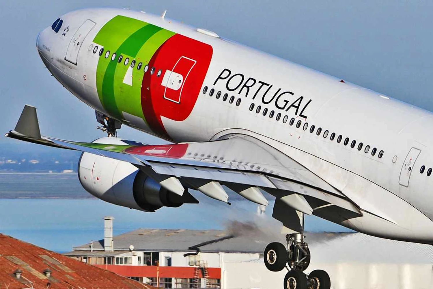 Airbus A330-200 da TAP (Alex Beltyukov)
