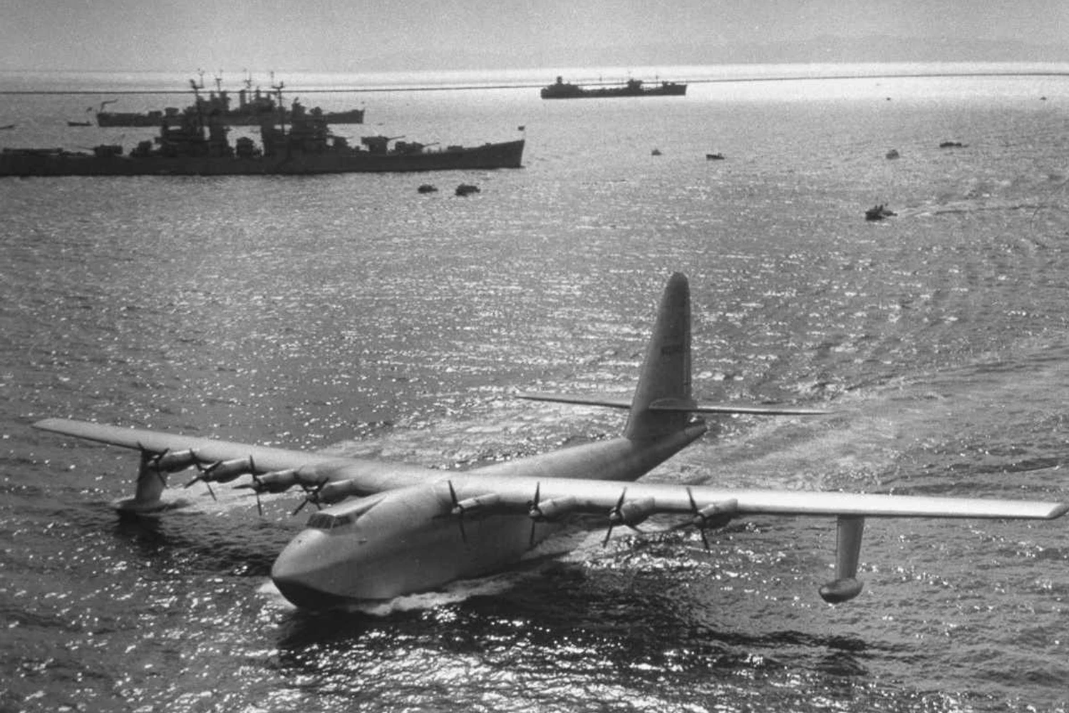 Aviões de grande porte como o Hercules surgiram somente na década de 1960, como o Lockheed C-5 e o Boeing 747 (Domínio Público)