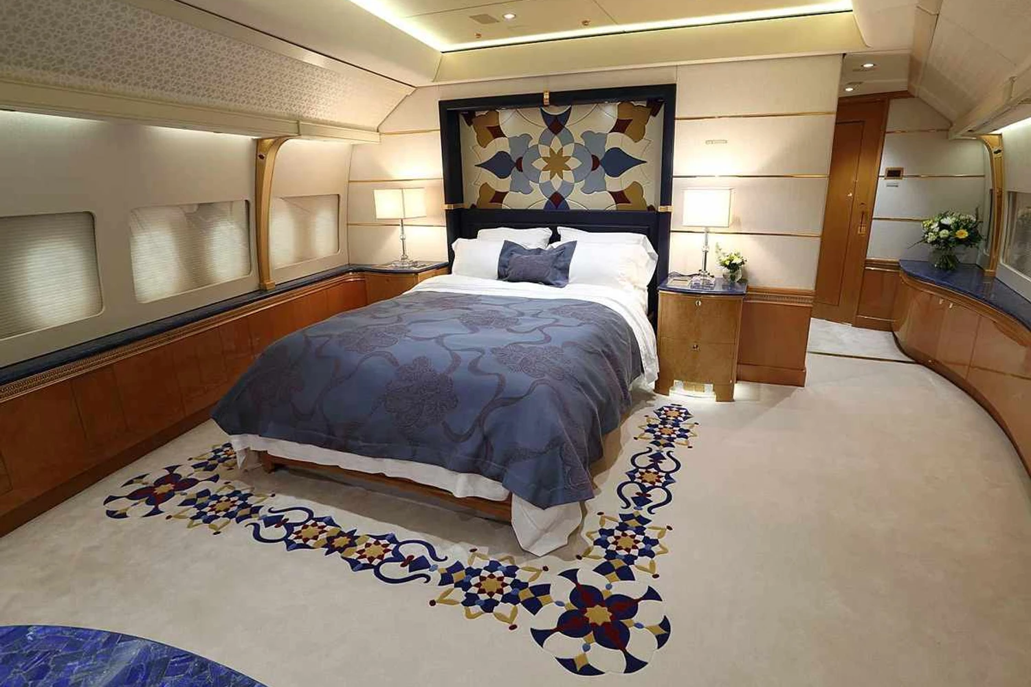 A família real do Catar ainda tem a disposição outros 3 jatos 747-8 (Controller.com)