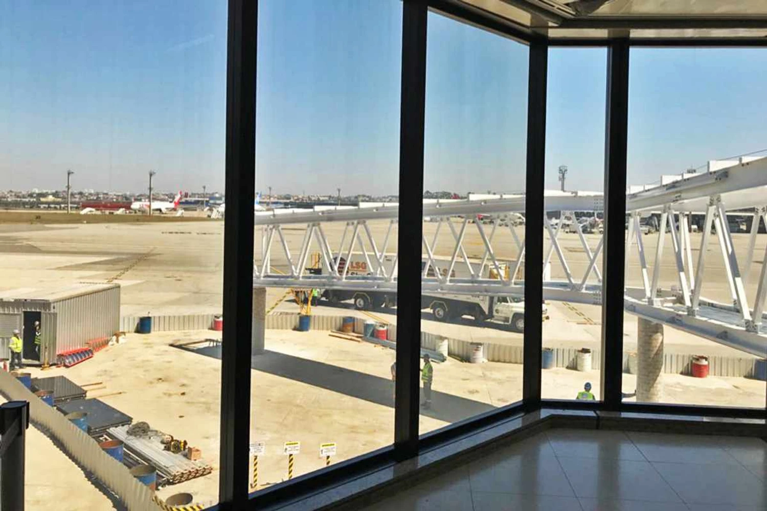 Gaurulhos: novas pontes vão amenizar gargalo do aeroporto (AlphaRomeo)