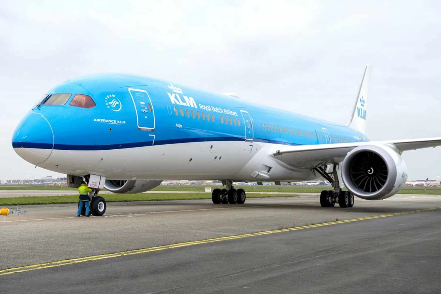 Boeing 787: KLM vai deixar A350 para ficar só com o Dreamliner, diz memorando da empresa (KM)