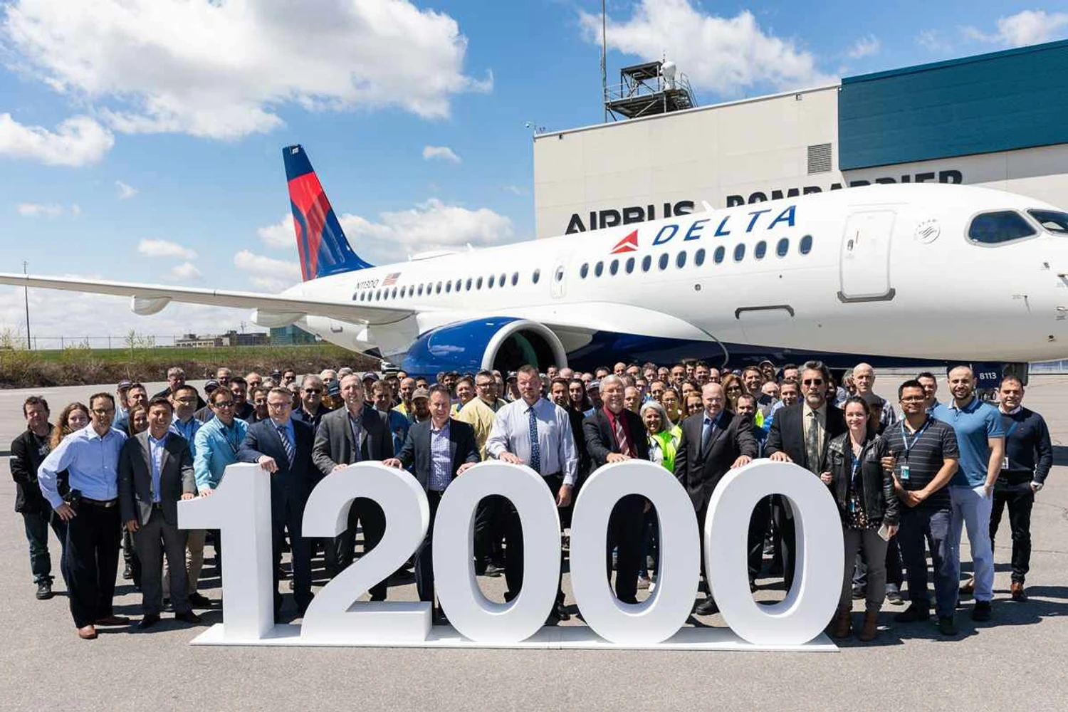 O avião de número 12.000 é um A220, ex-CSeries da Bombardier (Airbus)