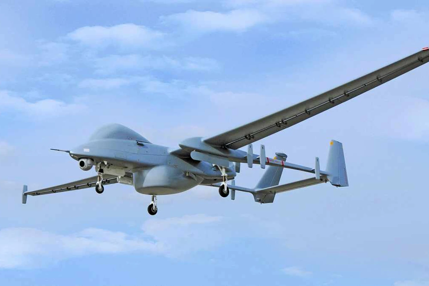 (IAI)