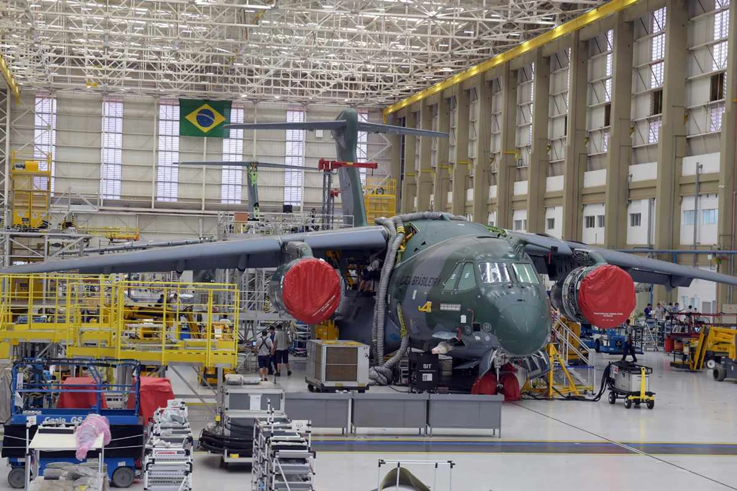 O CPE-MAF vai pesquisar novas soluções para a área de manufatura avançada e desenvolvimento de novas tecnologias (Embraer)