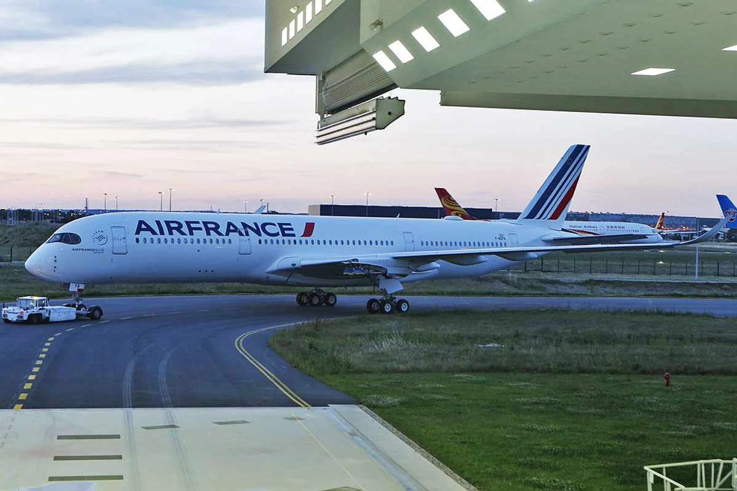 O primeiro A350-900 da Air France: companhia terá exclusividade na operação do jato no grupo (Airbus)