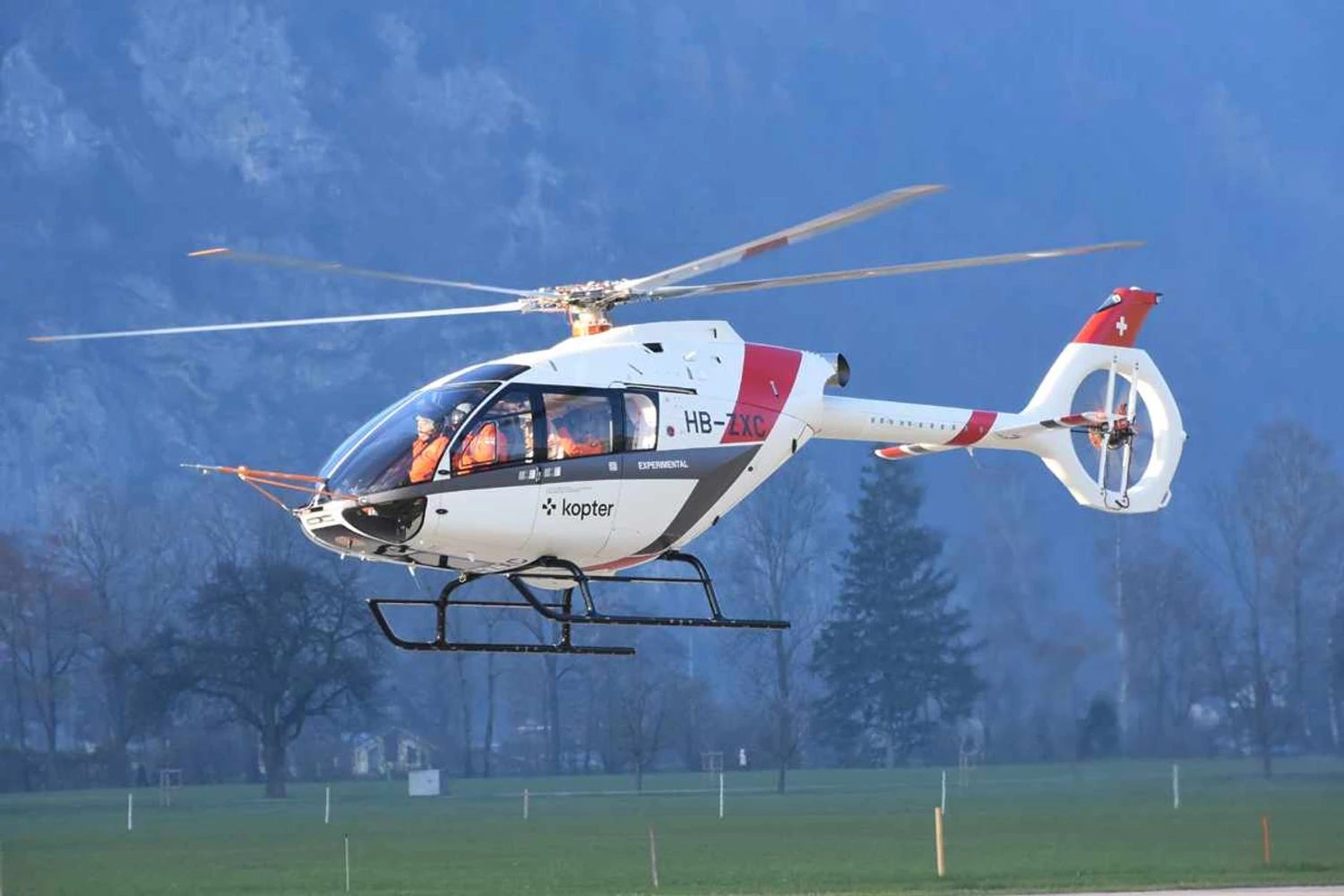 O Kopter SH09 pode ser configurado para transportar até oito passageiros (Kopter)