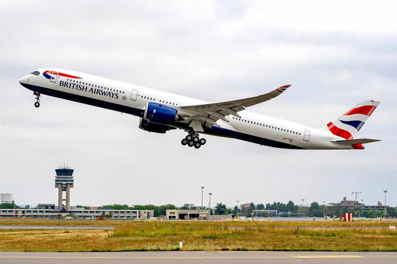 O primeiro A350-100 da British Airways (Airbus)