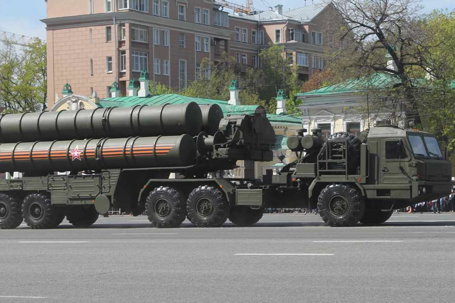 O sistema S-400 é projetado para abater aeronaves e até mesmo mísseis de cruzeiro