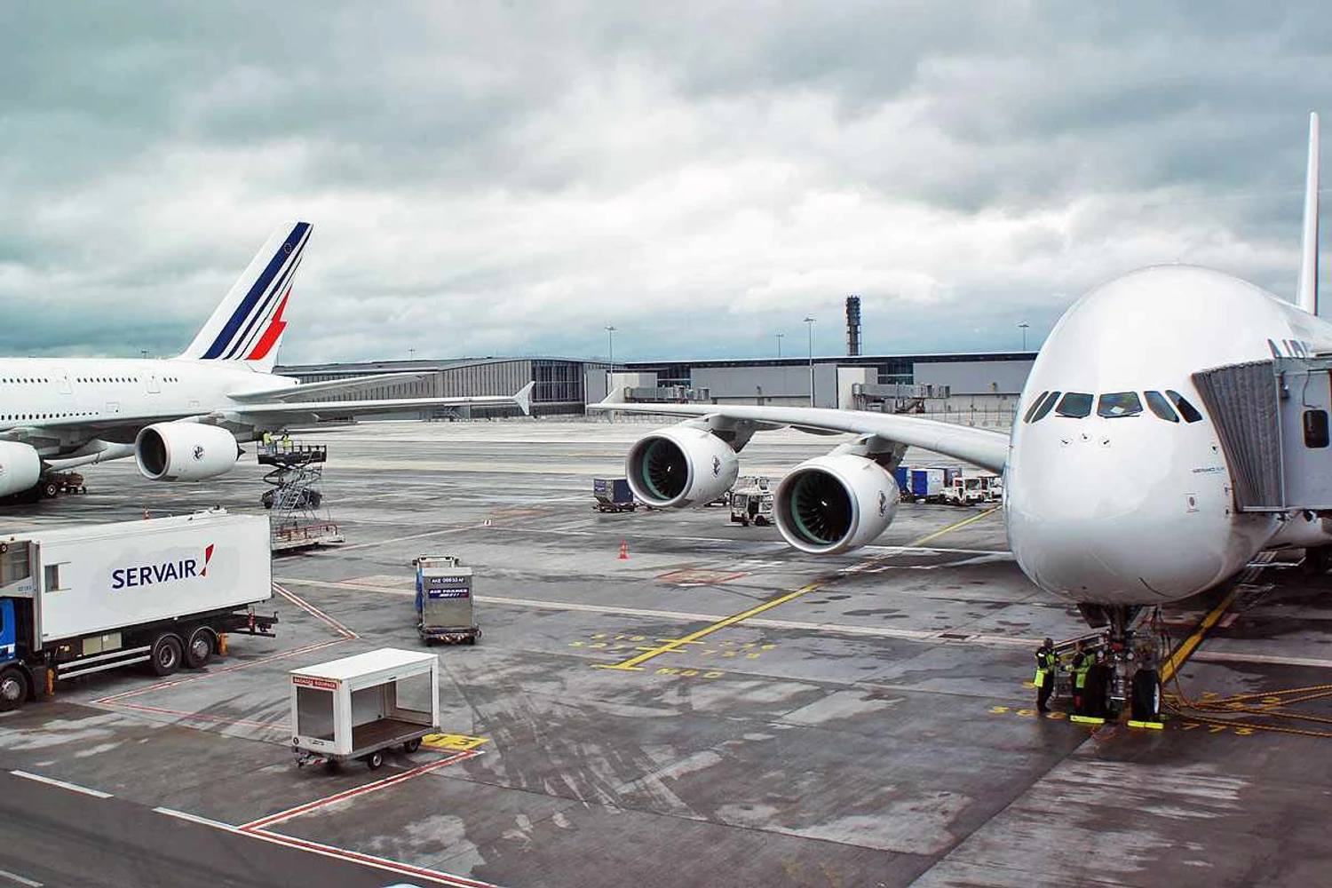 Paris foi a cidade que mais teve rotas regulares de diferentes operadores com o A380 no terceiro trimestre (Mario Roberto Durán Ortiz)