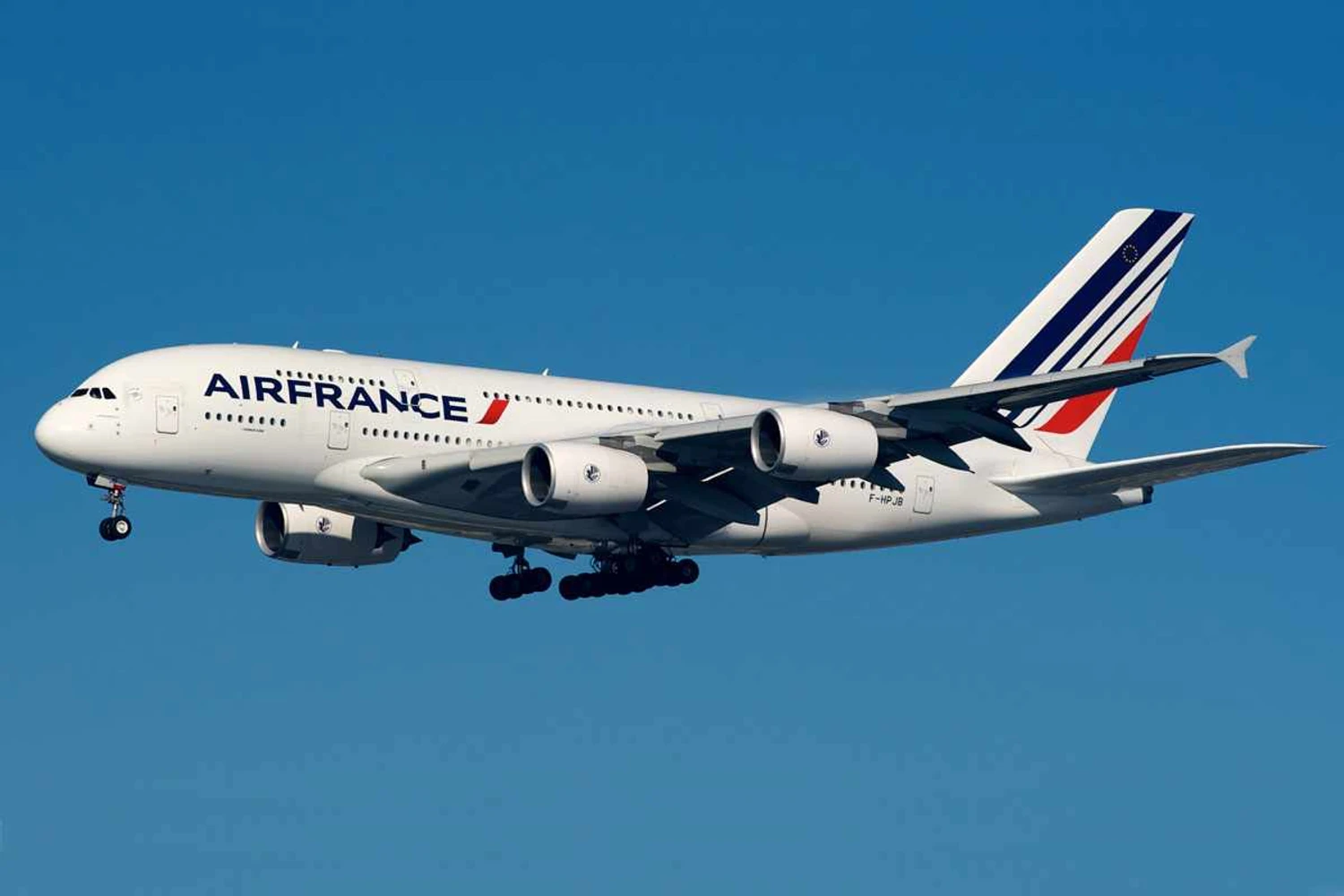A350 e o 787 tornaram o A380 totalmente obsoleto, diz presidente da Air France