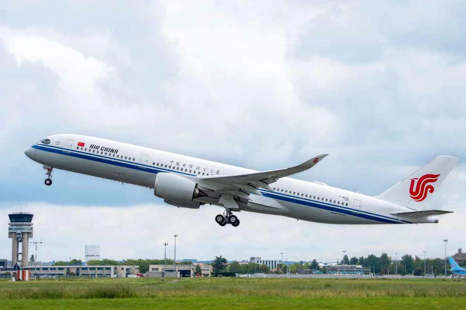 (Airbus)