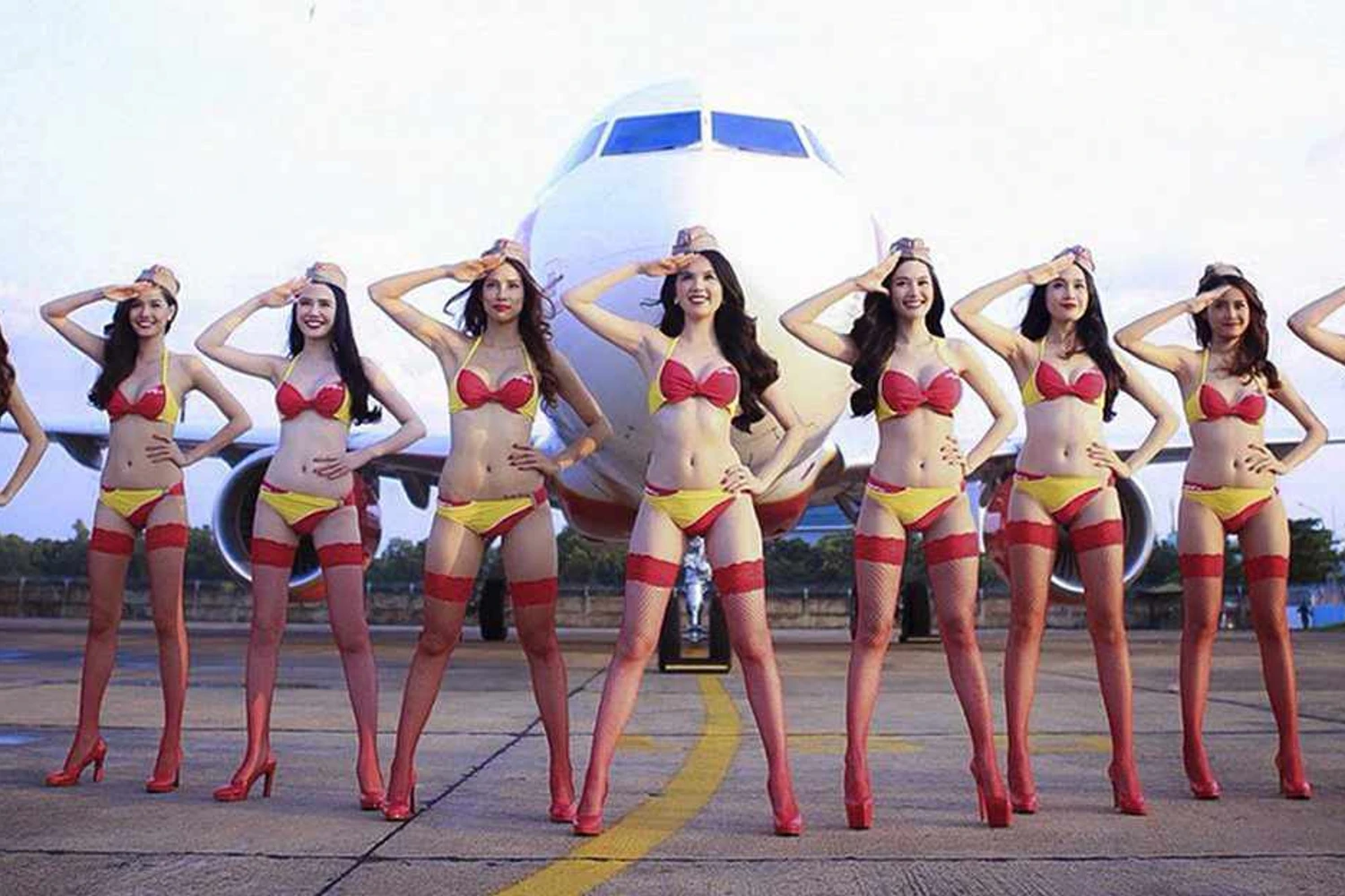 (Vietjet)