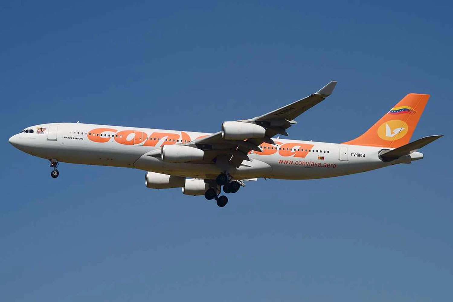 O único A340-200 da Conviasa está fora de serviço há bastante tempo (Alex Barbosa)