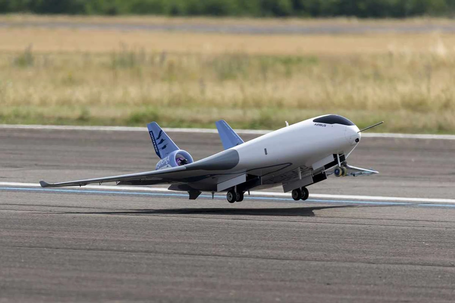 (Airbus)
