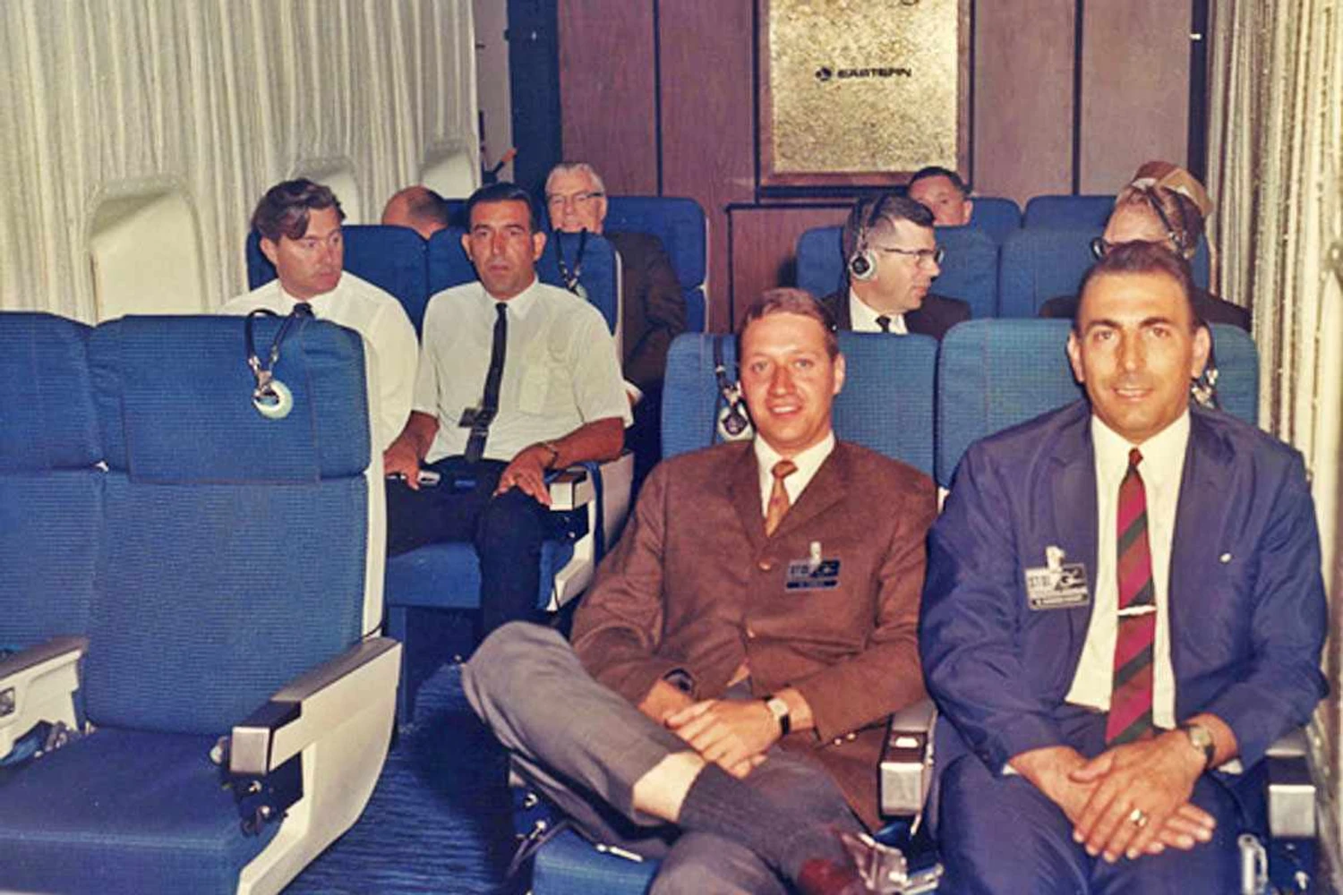 A cabine de passageiros do Breguet 941 podia receber até 64 passageiros (McDonnell)