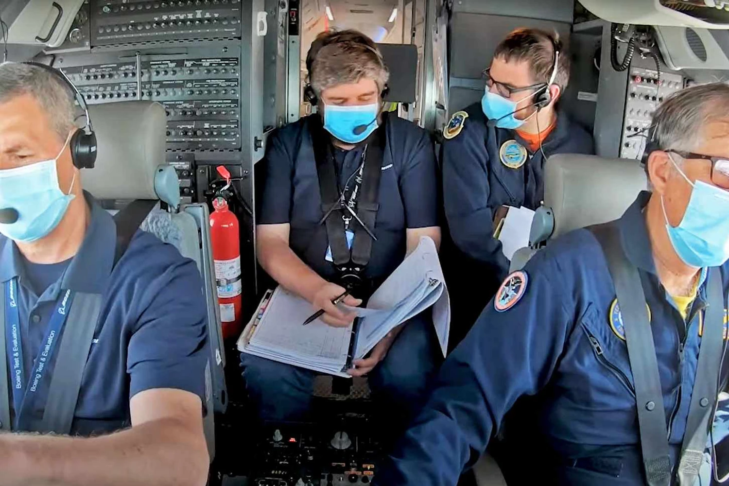 Equipe da FAA e da Boeing a bordo do 737 MAX: quase horas no ar (Reprodução)