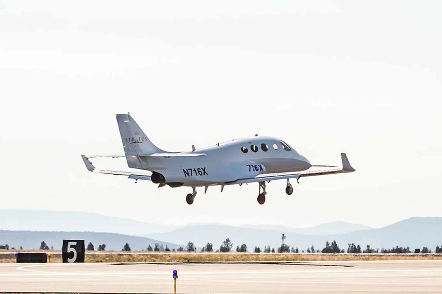 (Stratos Aircraft)