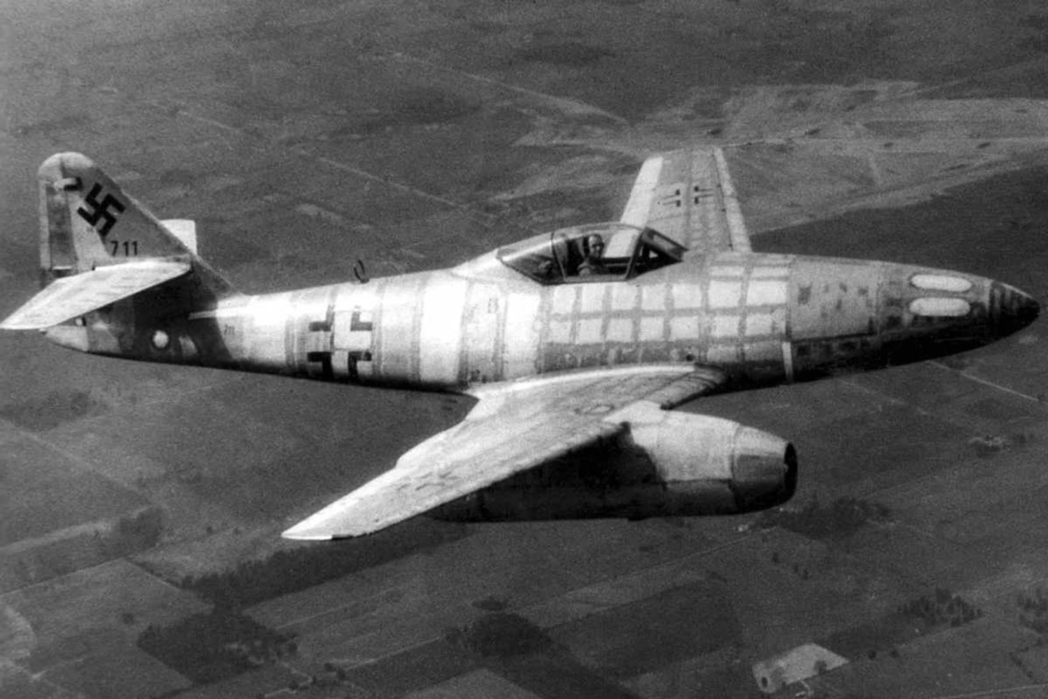 Pioneiro da era a jato, o Me 262 chegou tarde demais para mudar o curso da guerra (Domínio Público)