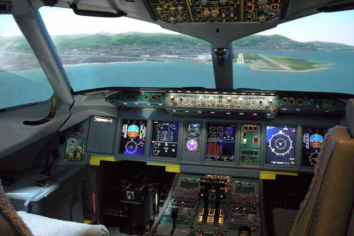Cockpit do SSJ100