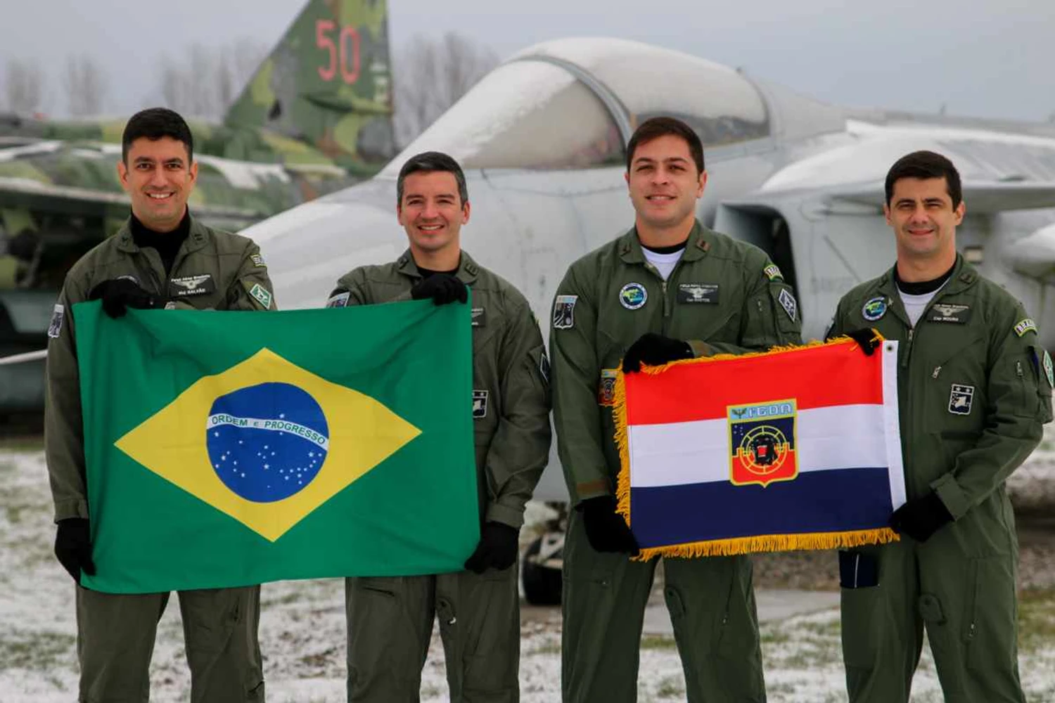 Capacitação dos pilotos ocorre em Såtenäs, na Suécia (FAB)