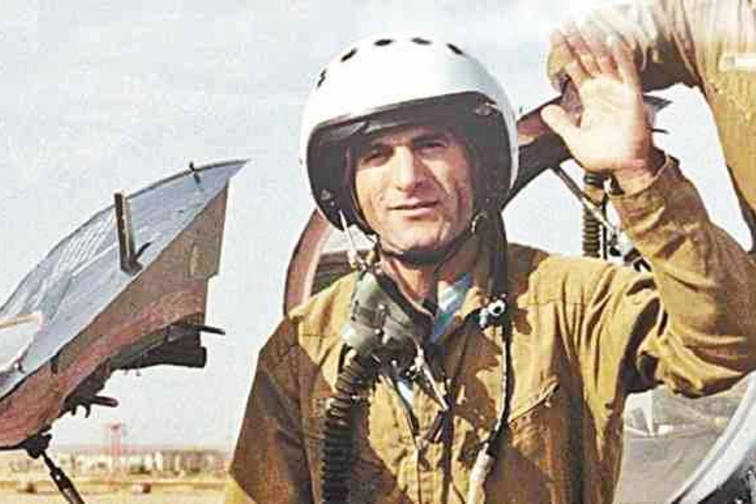 Magomed Tolboyev, ex-piloto de testes russo: Su-57 é um "avião brilhante"