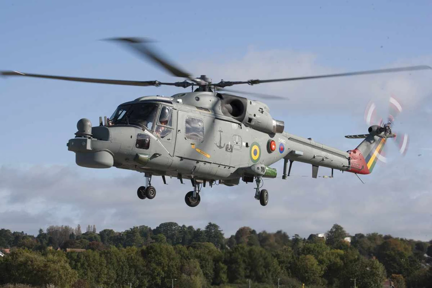 Os helicópteros da série Lynx são operados pela Marinha do Brasil desde 1978 (Leonardo)