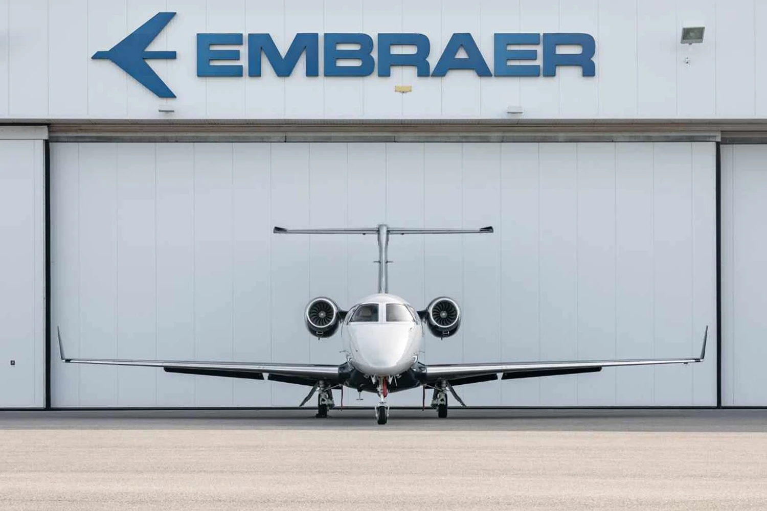 Phenom 300