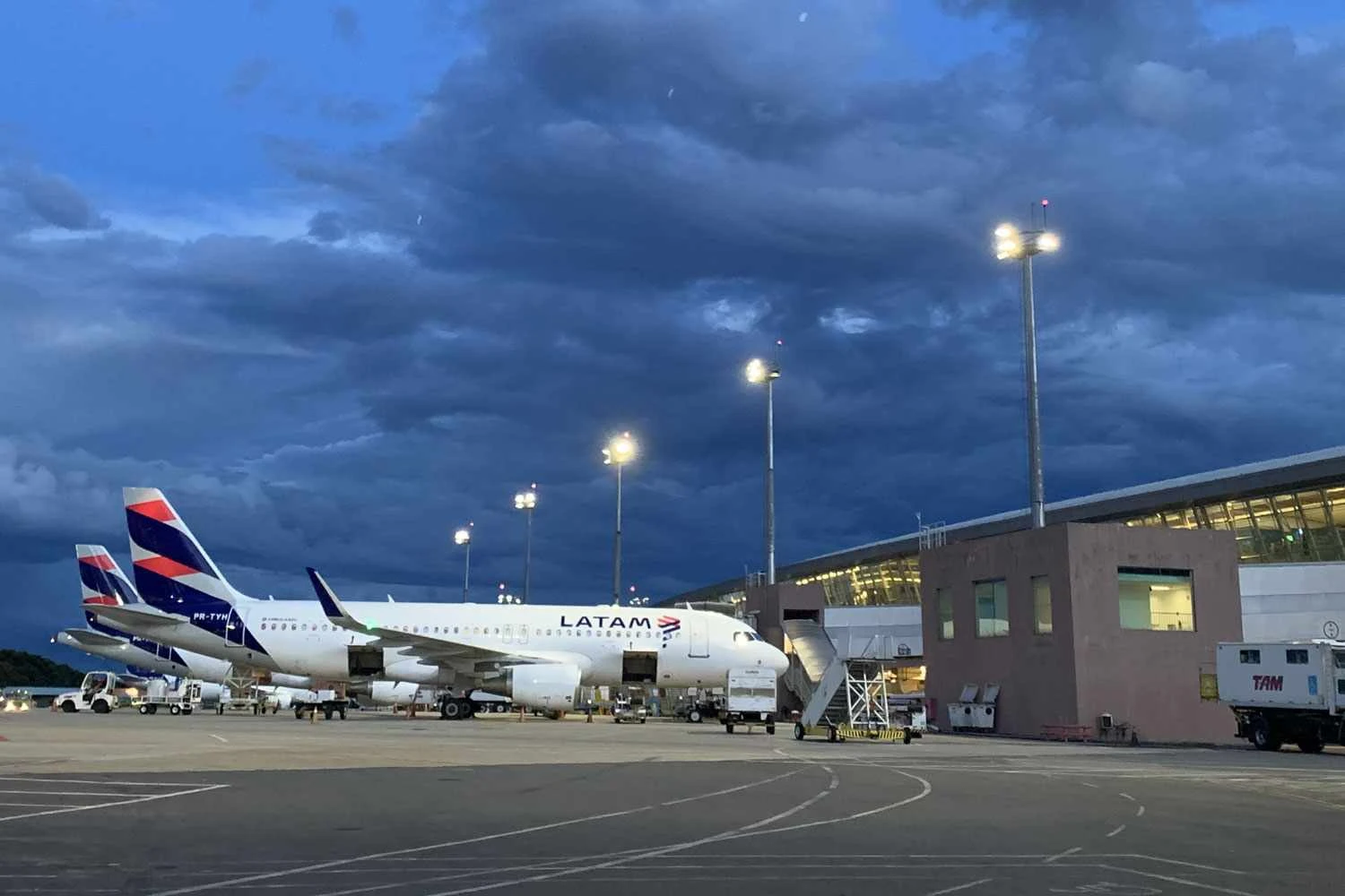 O Aeroporto de Brasília foi um dos que mais atraiu passageiros para os voos da LATAM (AeroportosBSB)