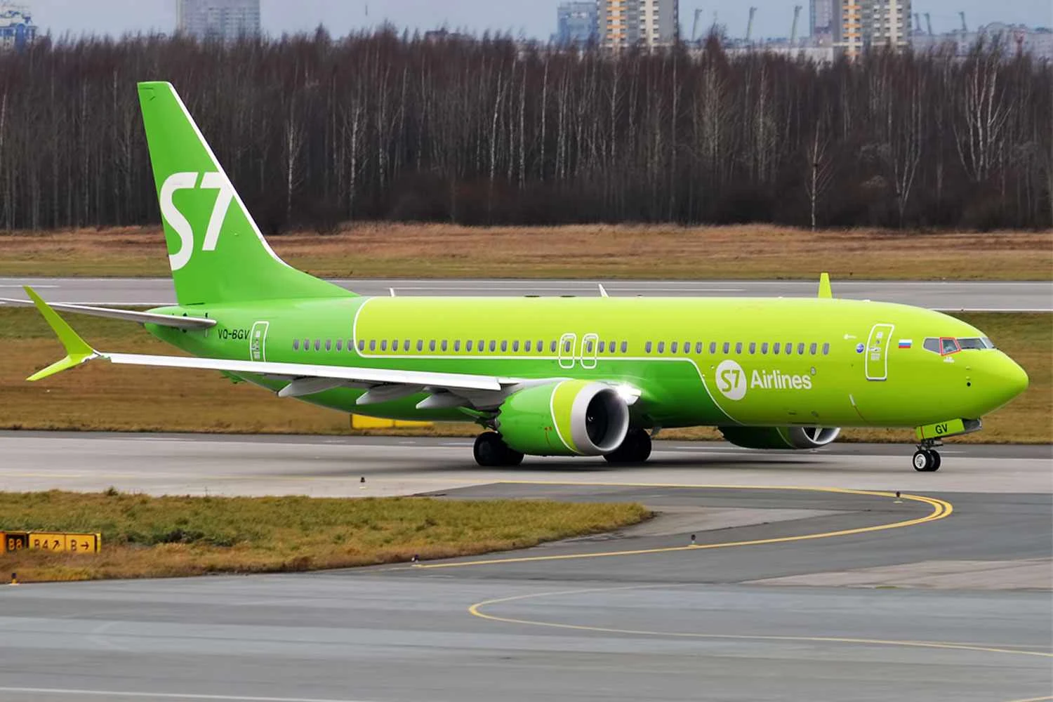 Os poucos 737 MAX presentes na Rússia ainda estão proibidos de voar (Anna Zvereva/CC)