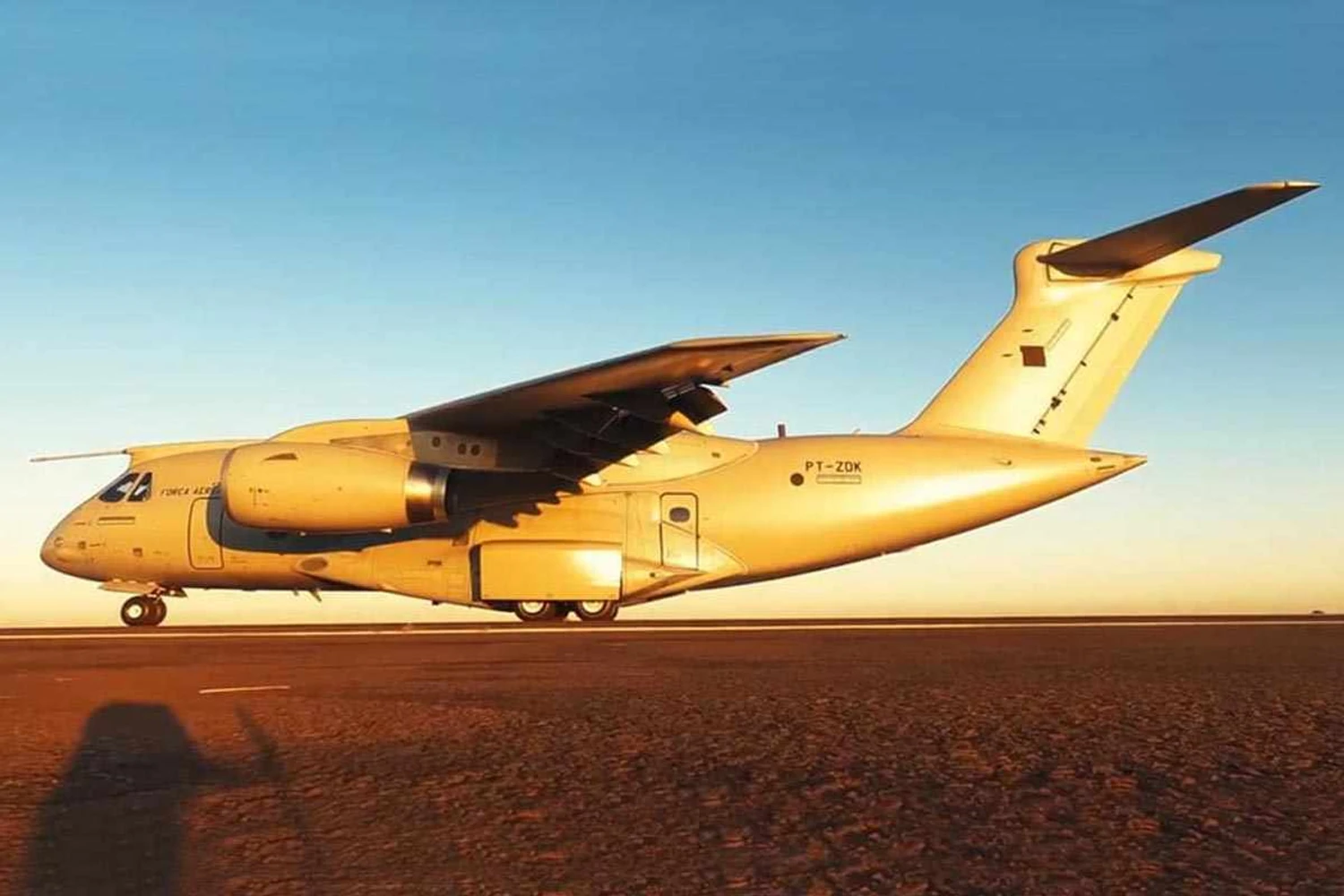 KC-390 Millennium com o padrão de pintura militar da Força Aérea Portuguesa (Embraer)