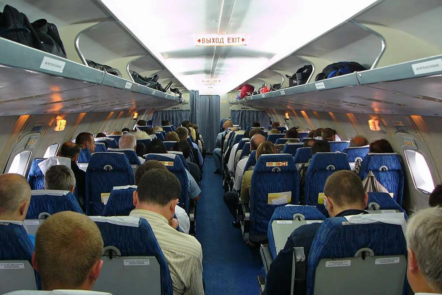 Cabine de passageiros do Yak-42 (Gleb Osokin)