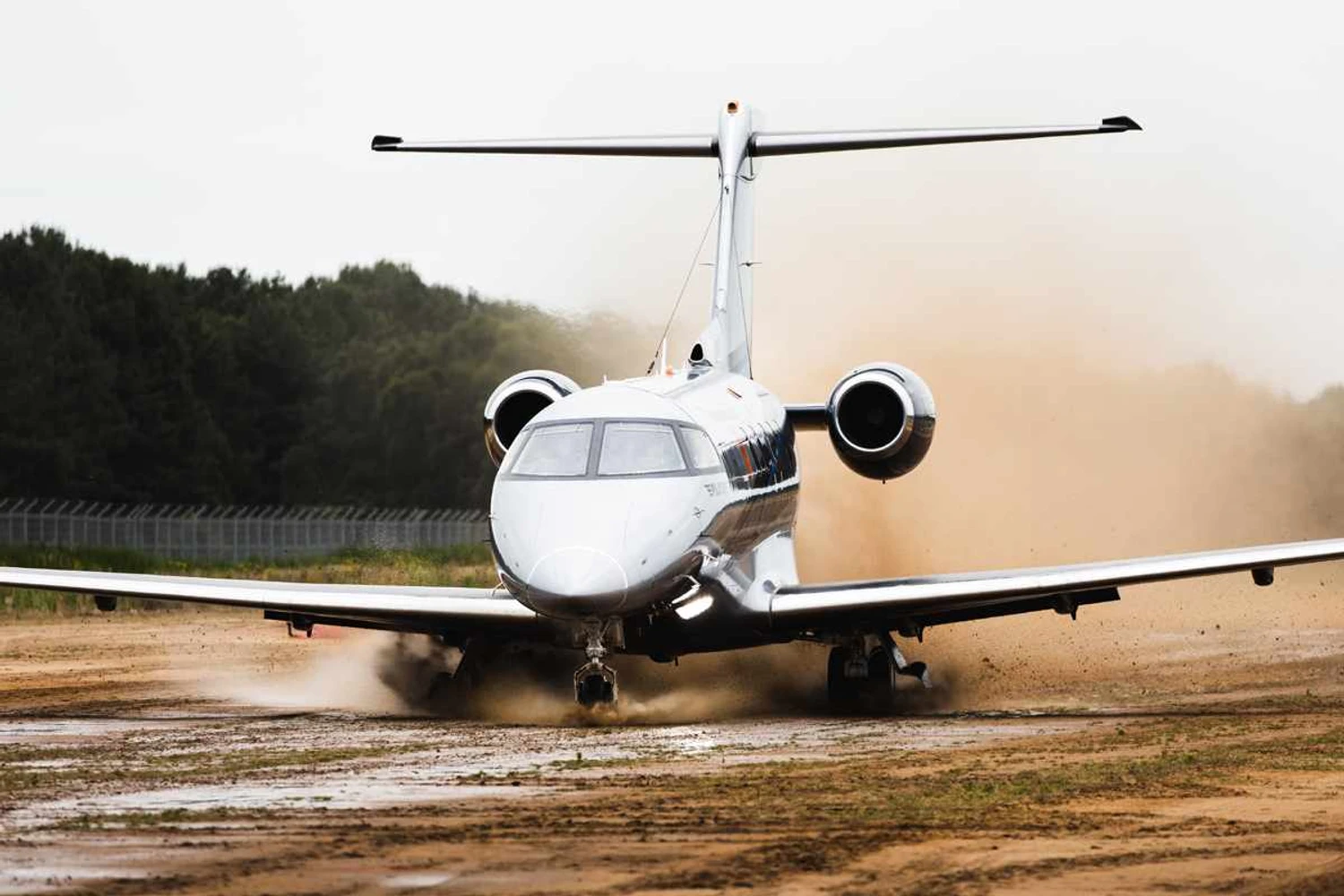 Jatinho que pousa na terra, Pilatus PC-24 vira "hit" no Brasil