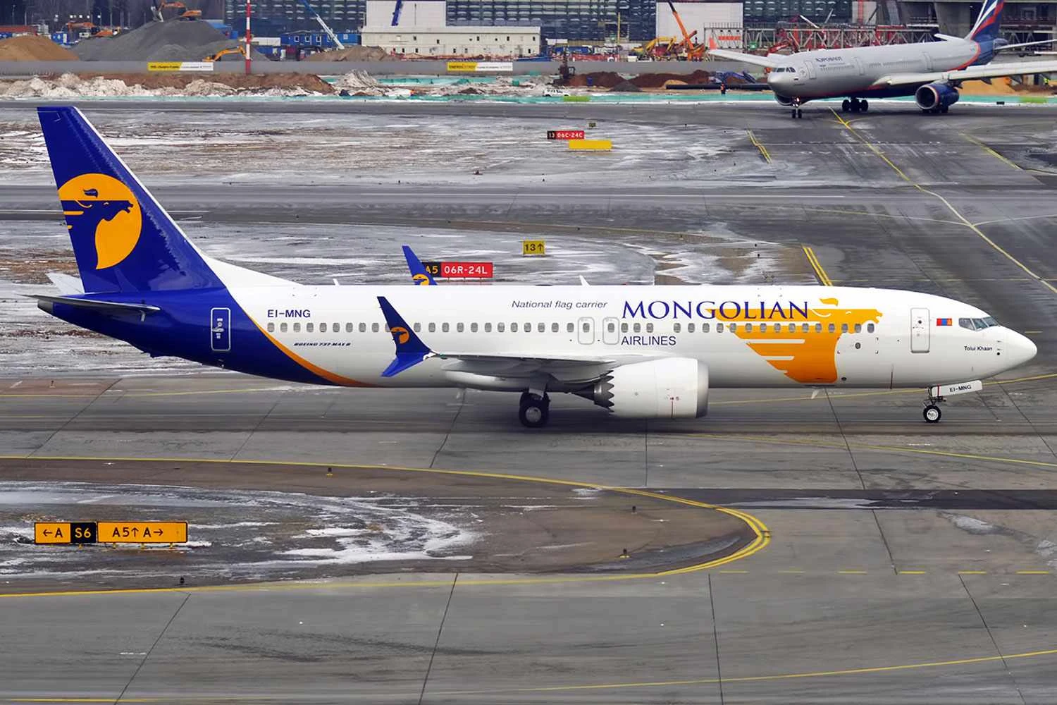 Boeing 737 MAX volta a realizar voo comercial para a China