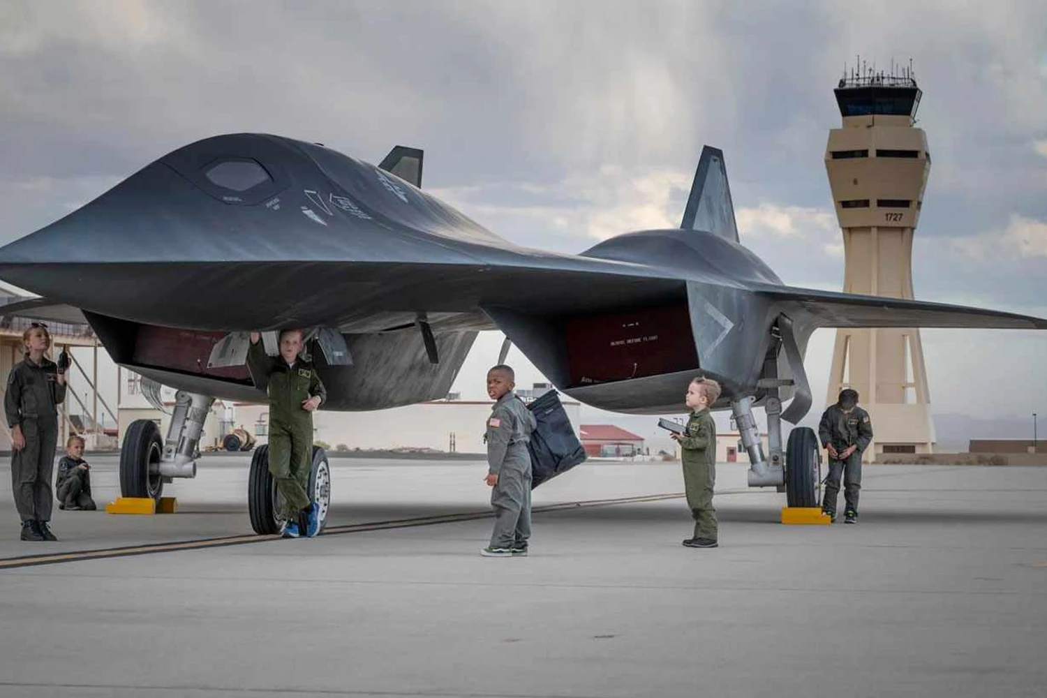 Darsktar mock-up (USAF)