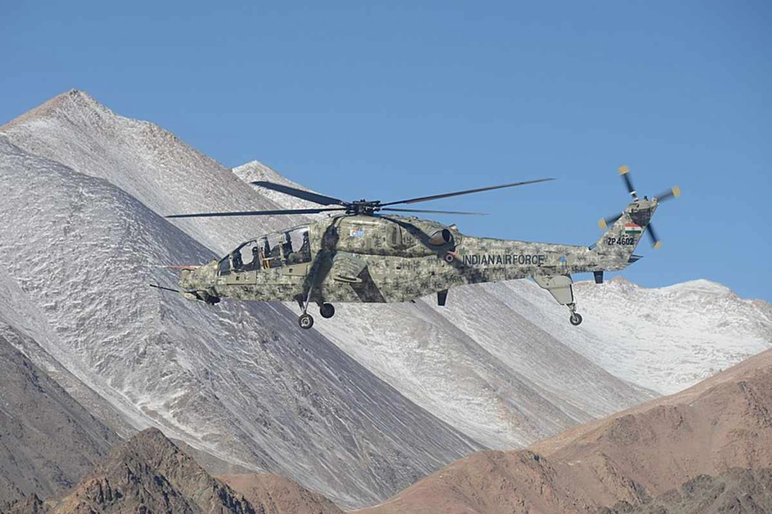 Protótipo do HAL Prachand em testes com a Força Aérea da Índia, em 2020 (Divulgação)