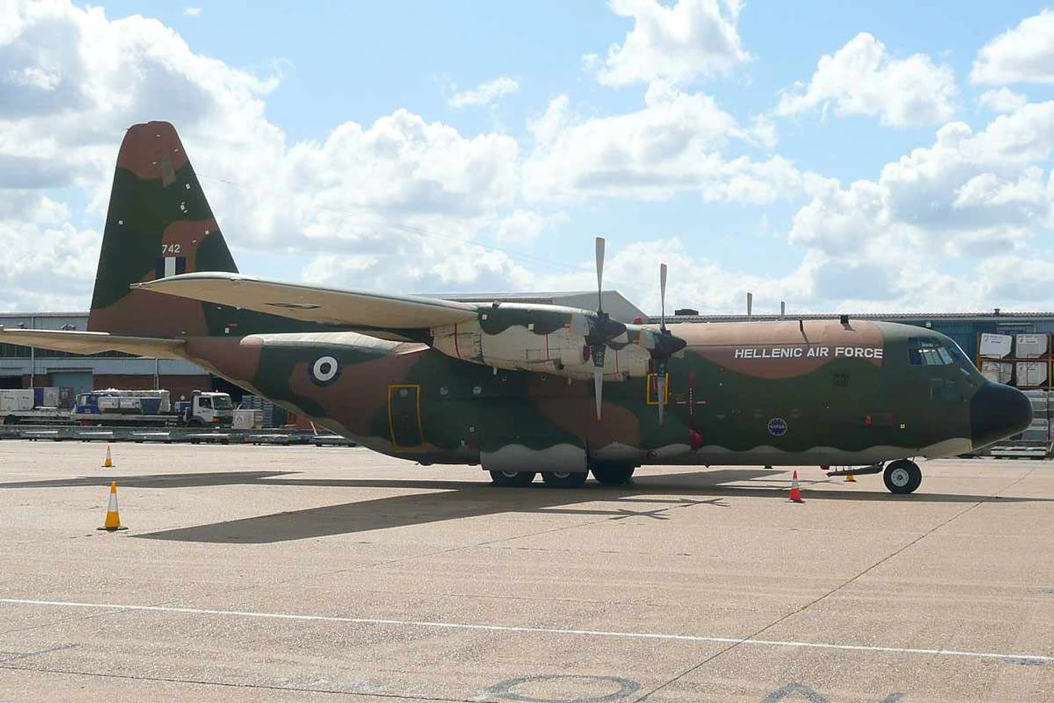 C-130 Hercules da Força Aérea Helênica (John Taggart)