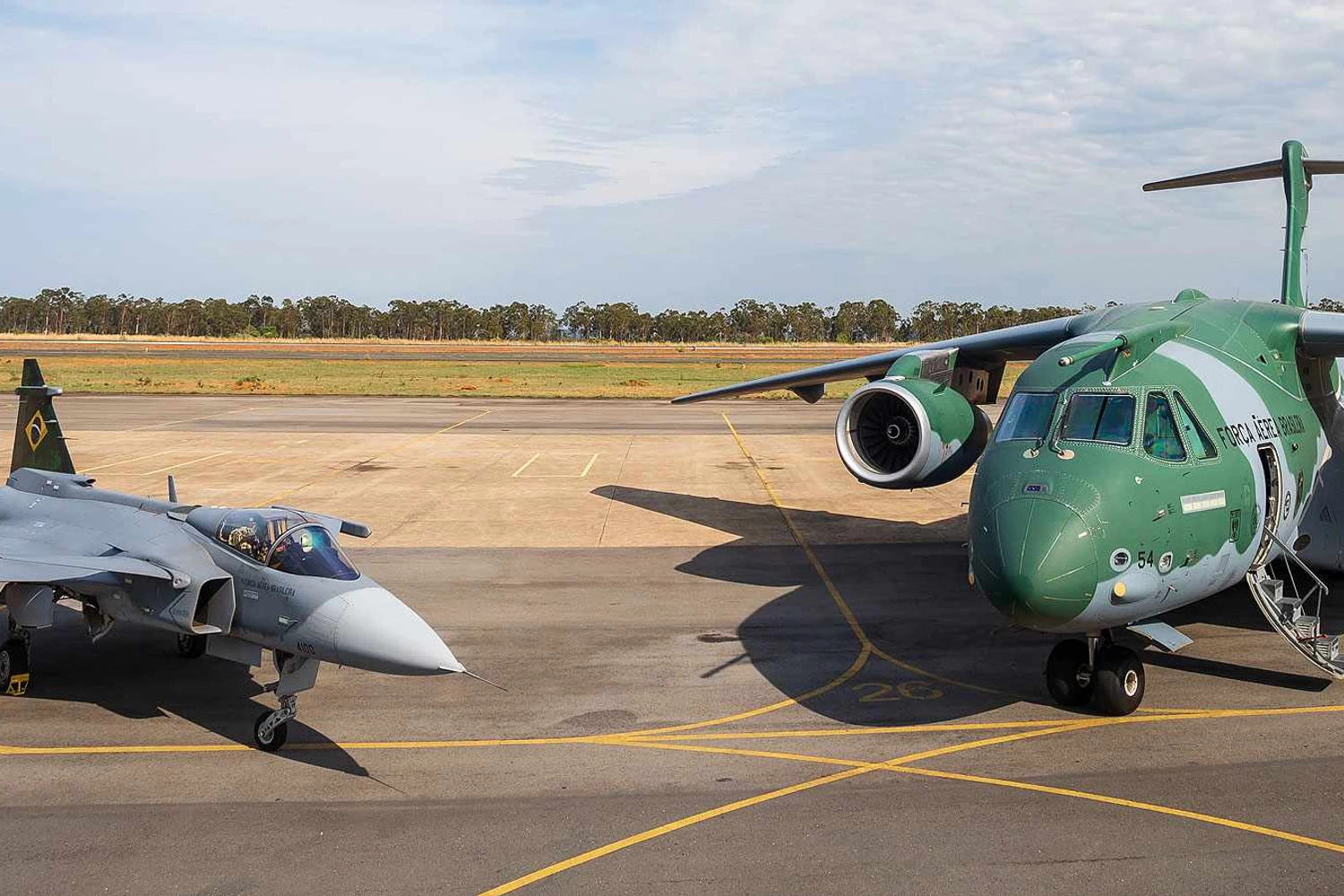 Suécia tem interesse no C-390 para o lugar dos seus velhos C-130