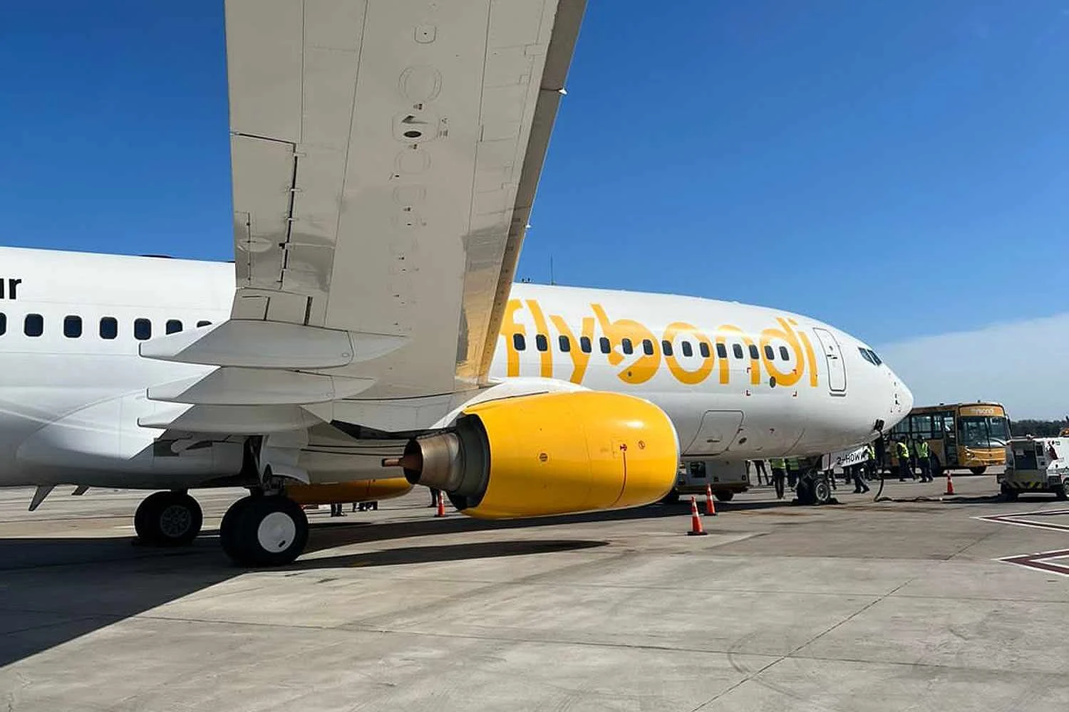 The aircraft flew with Shanghai Airlines until February (Flybondi)