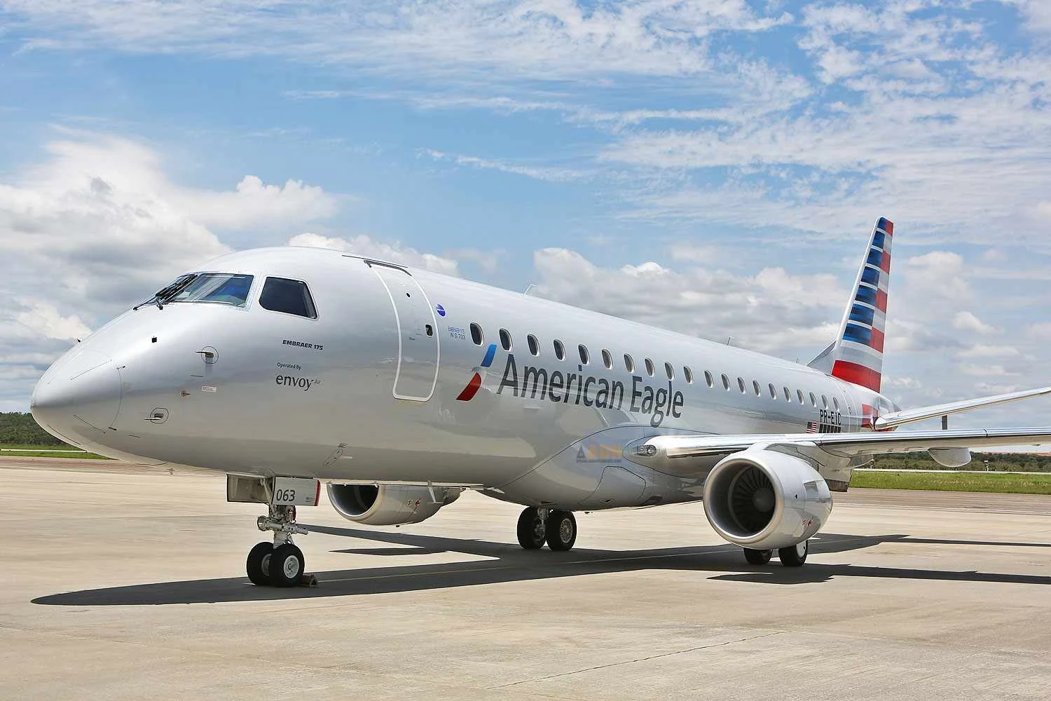 American Airlines Embraer E175 (Envoy)
