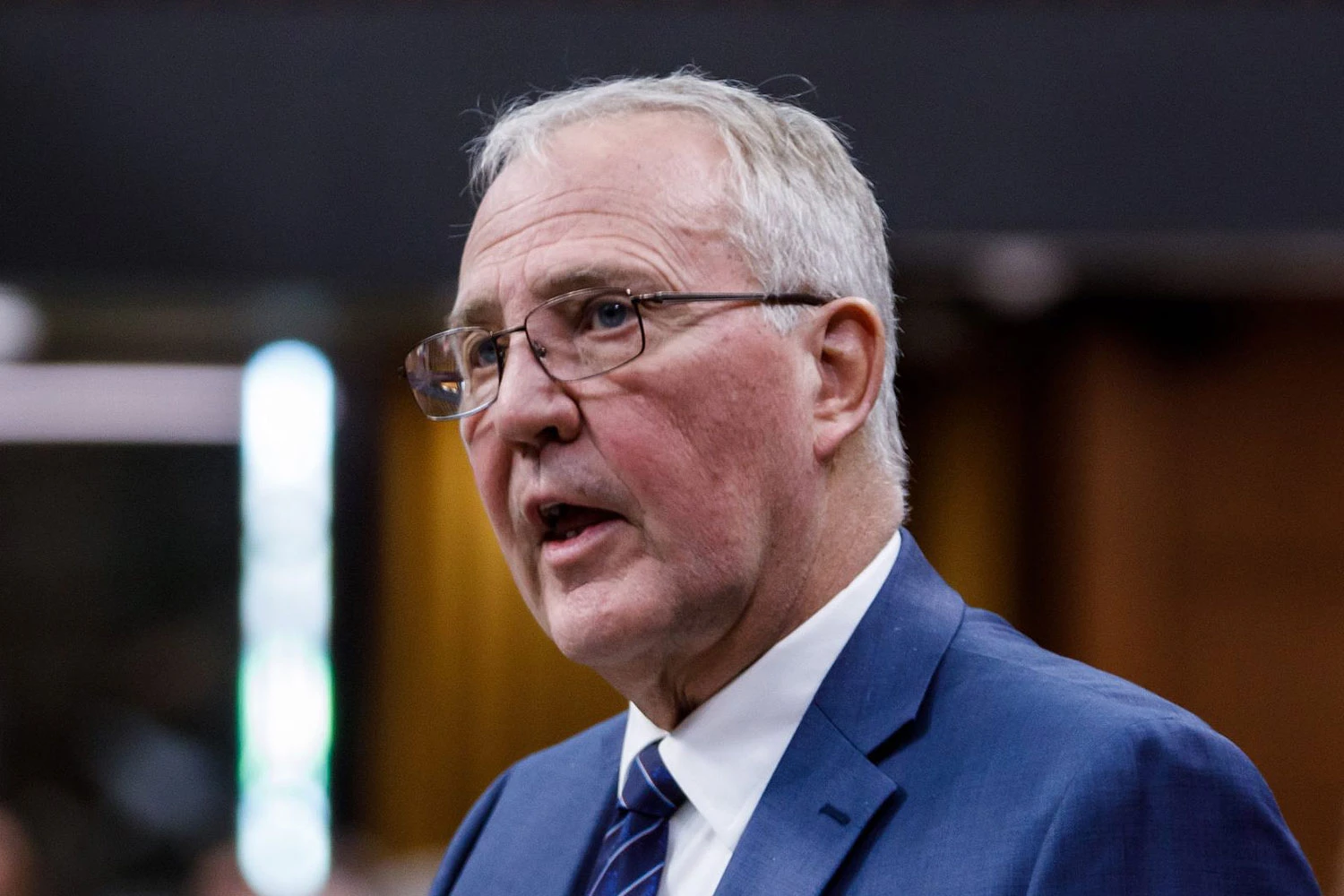 O Ministro da Defesa do Canadá, Bill Blair (GC)