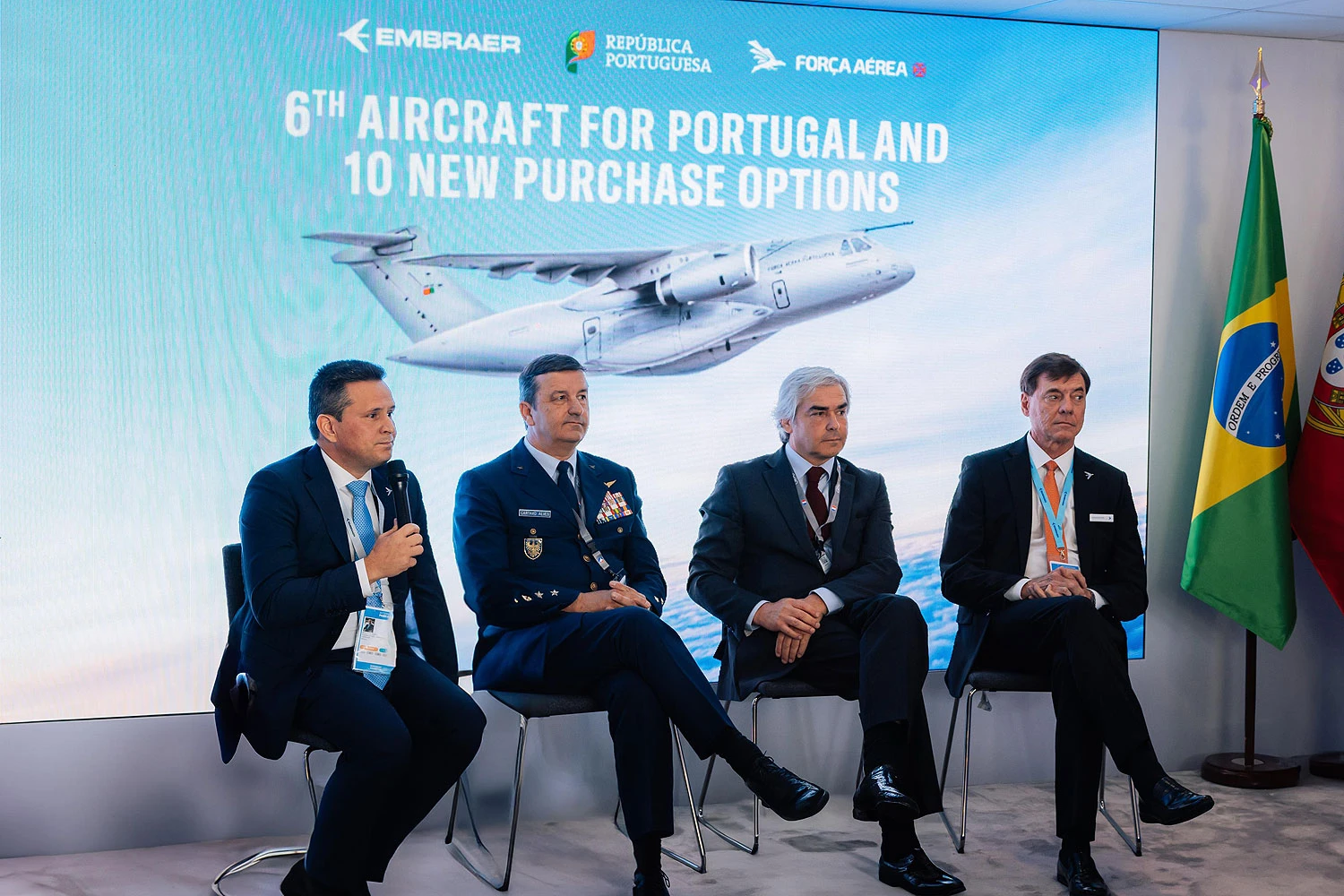 Executivos da Embraer e representantes de Portugal (Embraer)