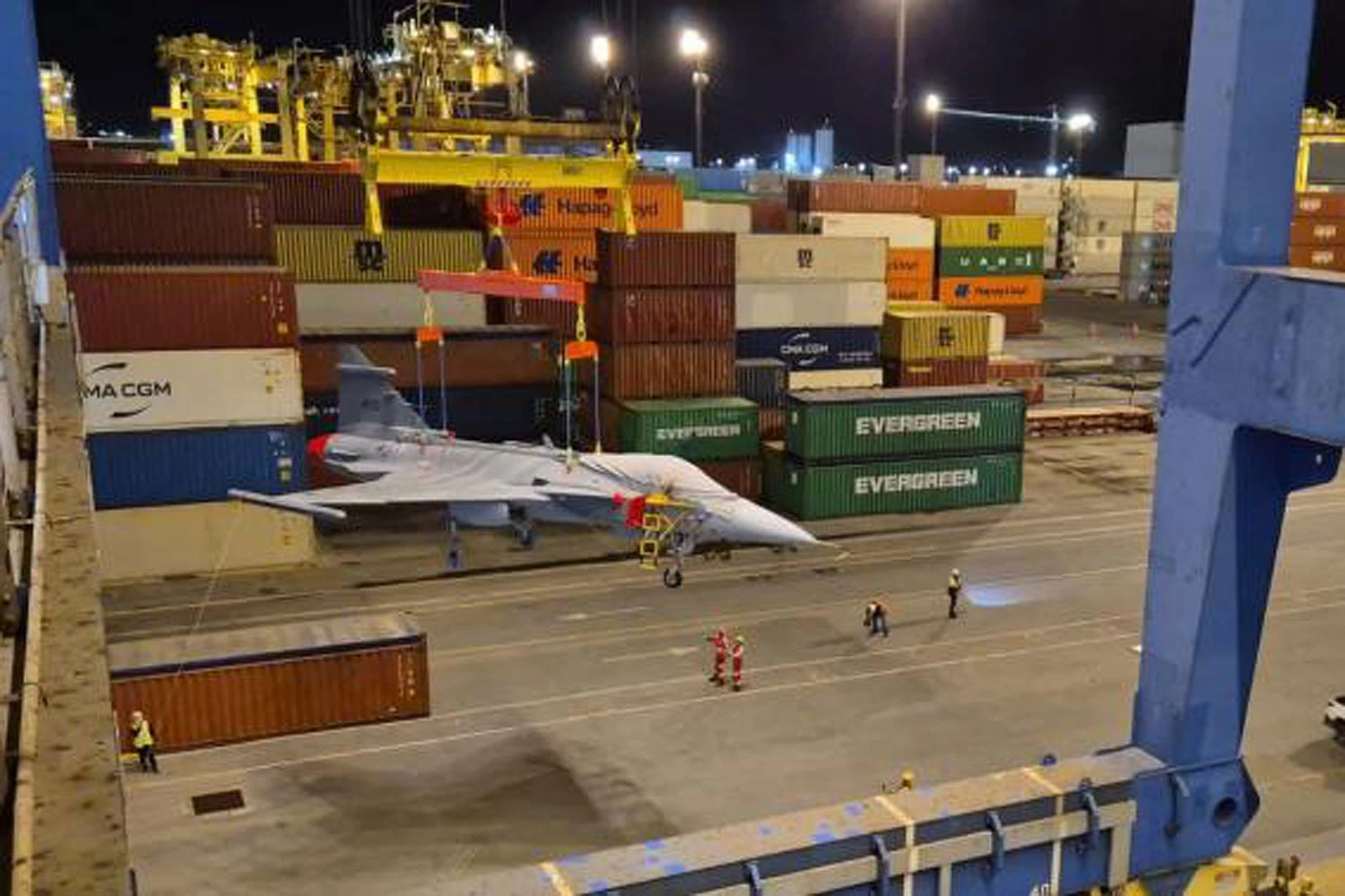 Jato foi levado para o Aeroporto de Navegantes na quinta-feira (FAB)